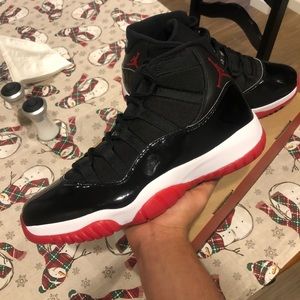Jordan 11 bred / playoffs 2019 size 11